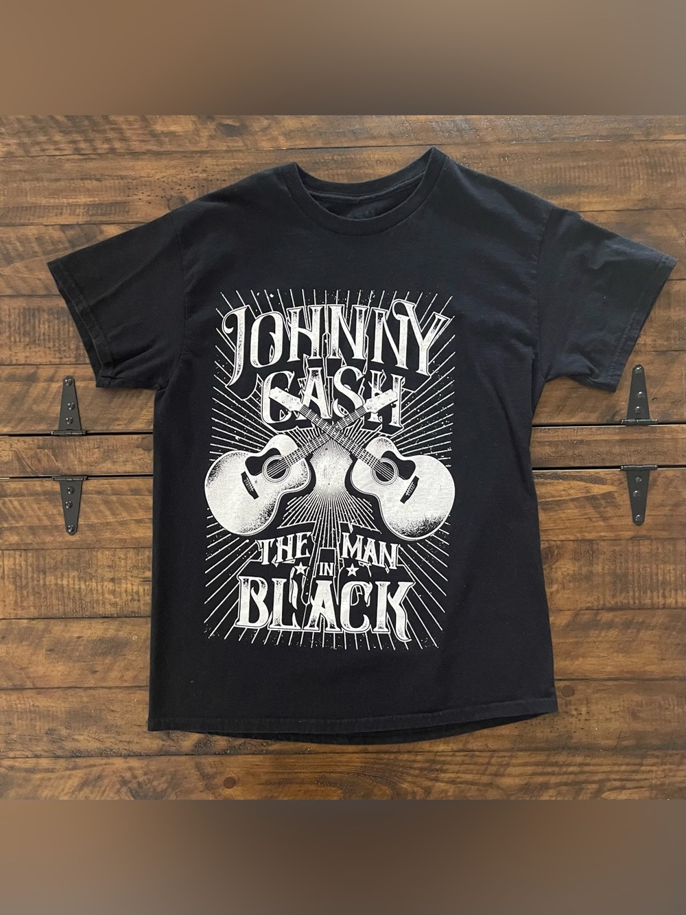 Johnny Cash 'The Man in Black' Graphic Tee - Black Cash Brand Med